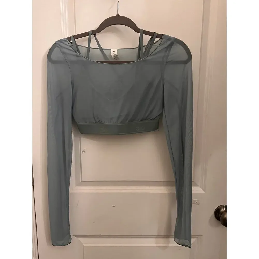 Alo Yoga Airlift Ballet Dream Long Sleeve Bra Top S Cosmic Grey Athleisure chic